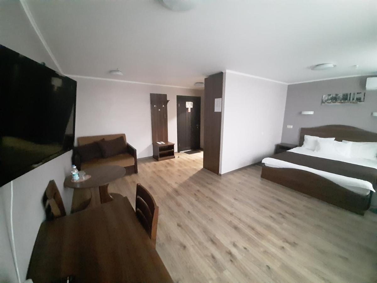 Tourist Hotel Κχαρκίβ Εξωτερικό φωτογραφία